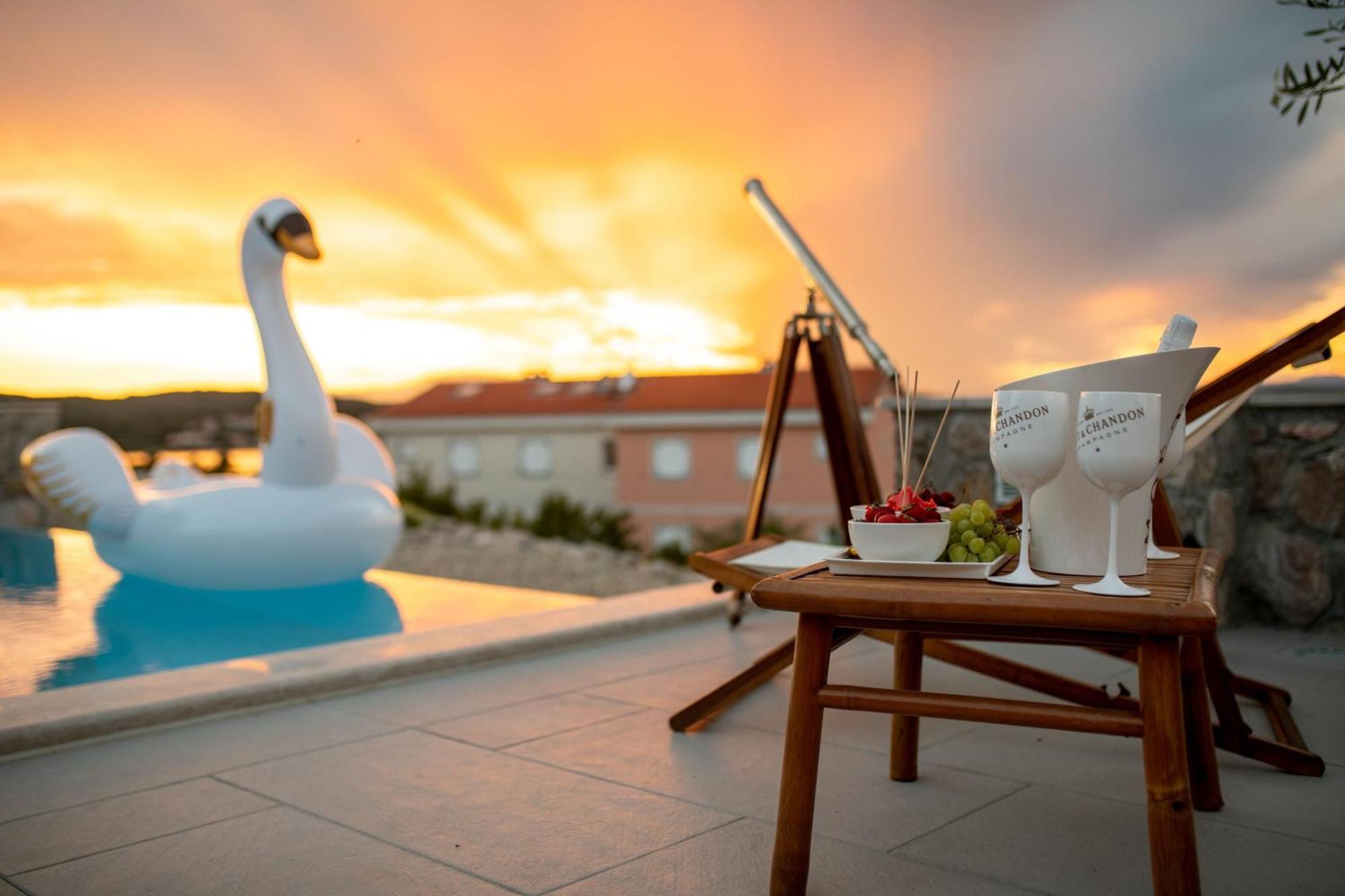 Luxury Villa Allen With Pool Klimno Pokoj fotografie
