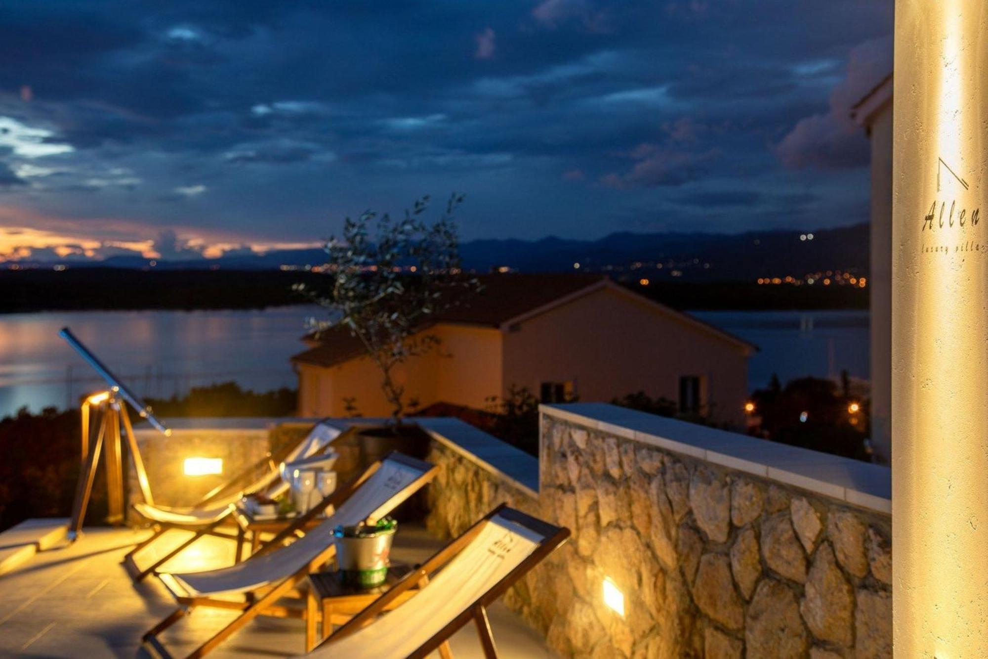 Luxury Villa Allen With Pool Klimno Pokoj fotografie